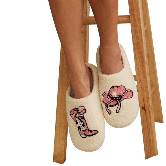 2/$30 NEW Cowboy Boot and Cowboy Hat Size 9-10 Slippers - Picture 3 of 12